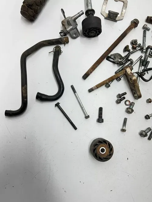 2002 02 Honda CRF450R Crf 450 r OEM LOT Bolt Cover Mount Linkage Bracket Gear