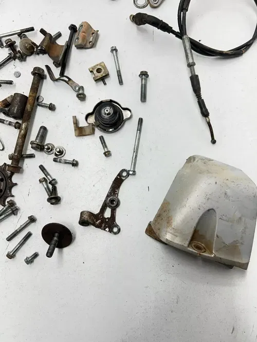 2002 02 Honda CRF450R Crf 450 r OEM LOT Bolt Cover Mount Linkage Bracket Gear