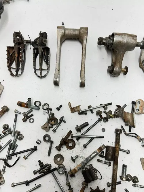 2002 02 Honda CRF450R Crf 450 r OEM LOT Bolt Cover Mount Linkage Bracket Gear