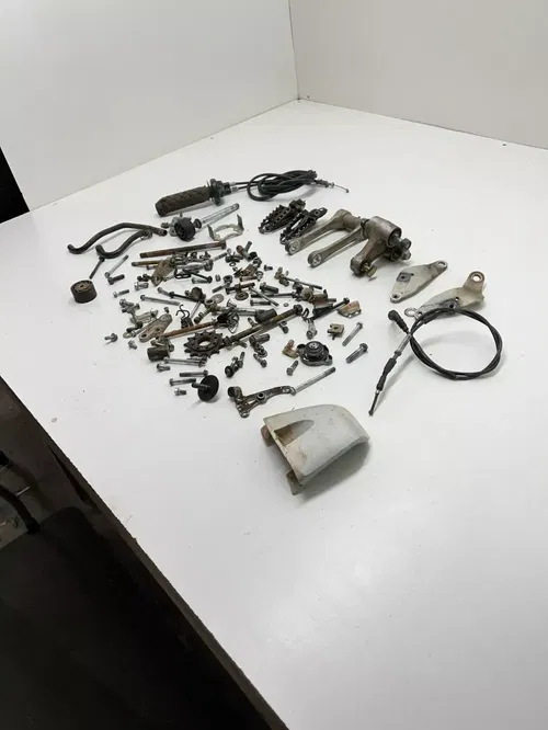 2002 02 Honda CRF450R Crf 450 r OEM LOT Bolt Cover Mount Linkage Bracket Gear