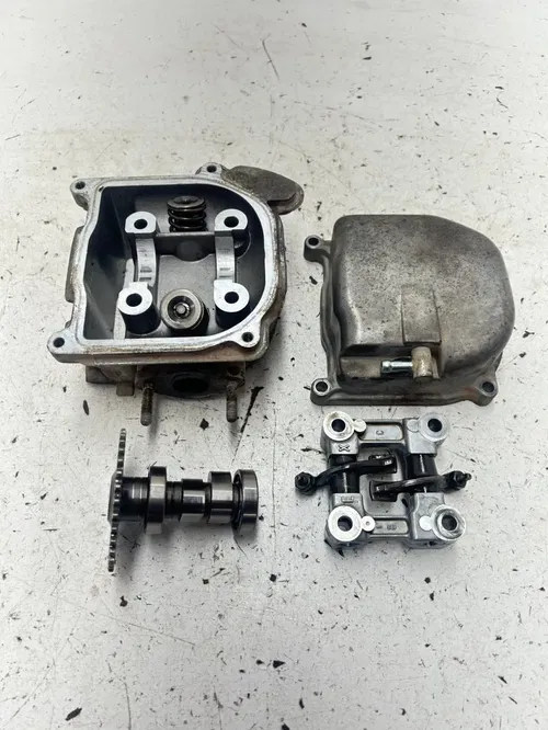 04 2004 Arctic Cat 90 4 Stroke OEM Cylinder Head Cam Valve Cover Engine Motor