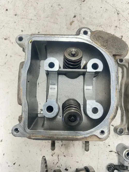 04 2004 Arctic Cat 90 4 Stroke OEM Cylinder Head Cam Valve Cover Engine Motor