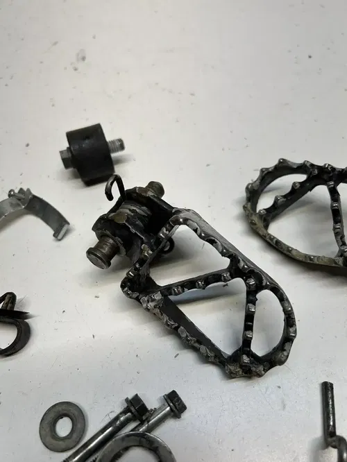1998 98 KTM 125sx 125SX 125 Sx OEM LOT Bolt Hardware Mount Pegs Cap Rubber Nut