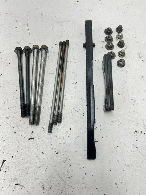 81 1981 Honda XL500S Xl 500 s OEM Cam Chain Guide Head Stud Case Bolts READ