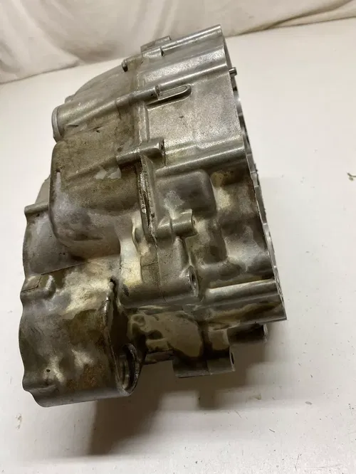 2005 05 Yamaha Bruin 250 YFM250 2x4 GOOD Crankcase Cases Case Engine Motor