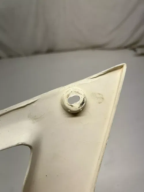 1988 88 Yamaha YZ250 yz 250 OEM Front Right Tank Shroud Plastic Fender SUN FADED
