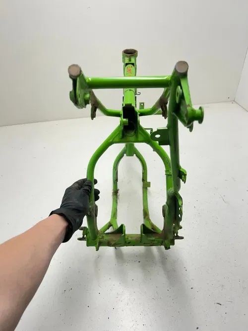 2002 02 Kawasaki KX65 Kx 65 -A Green Main Frame Chassis Steel GOOD THREADS! BOS!