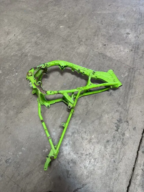 1992 92 Kawasaki KX80 R Kx 80 r OEM Main Frame Body Assembly Chassis READ DESCRI