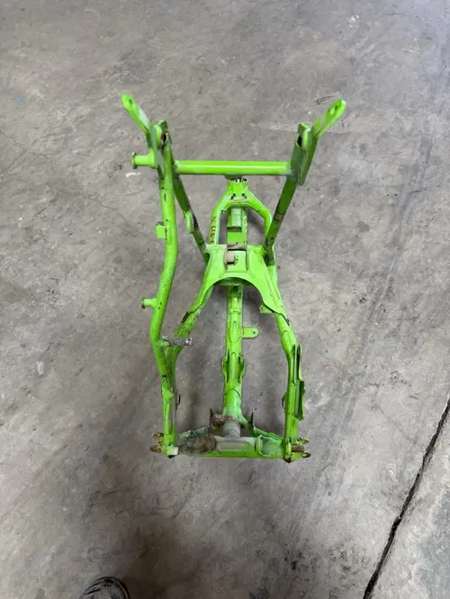 1992 92 Kawasaki KX80 R Kx 80 r OEM Main Frame Body Assembly Chassis READ DESCRI