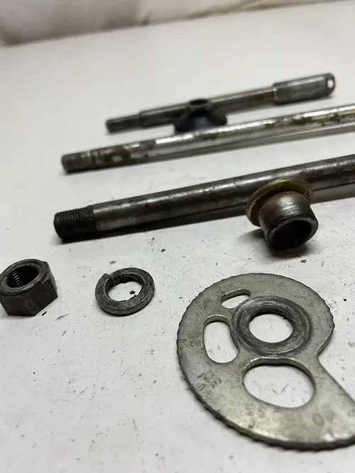 2002 02 Honda Xr200r xr 200 r Front Rear Back Axle Shaft Spacer Swingarm Bolt