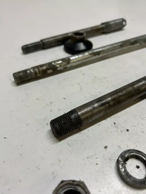 2002 02 Honda Xr200r xr 200 r Front Rear Back Axle Shaft Spacer Swingarm Bolt