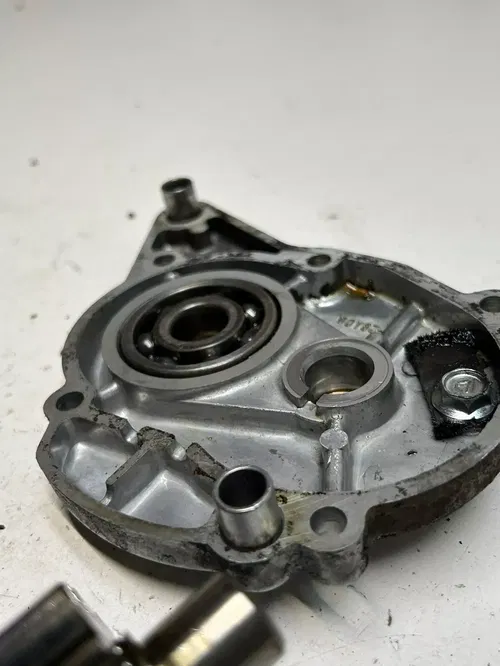 1987 87 Suzuki LT80 Quadsport OEM Trans Transmission Shaft Gear Cover Case