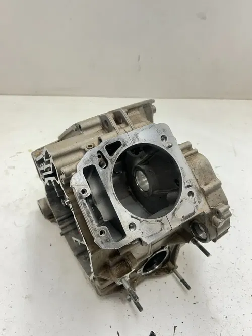 21 2021 Can-Am Maverick Sport 1000 Max Crankcase Case Cases Engine Motor READ