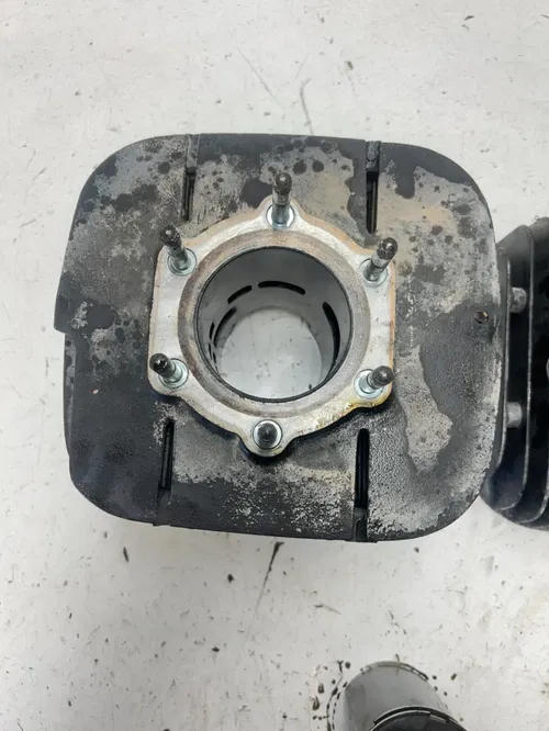 80 1980 Suzuki Ds 250 DS250 OEM LOT Cylinder Jug Piston Head Dome Top Read 70.1