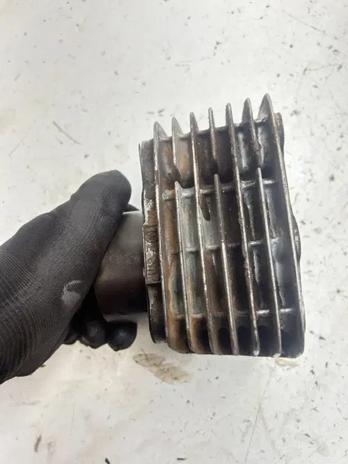 84 1984 Honda Fourtrax Trx200 TRX 200 OEM Engine Cylinder Head Piston Jug READ