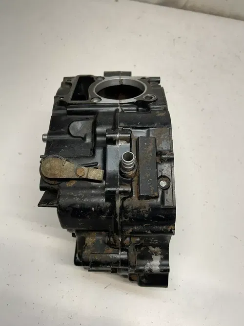 1987 87 YAMAHA TW 200 TW200 DAMAGE! Case Cases Crankcase Engine Motor READ DESCR