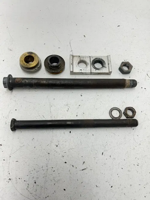 96 1996 Yamaha YZ250 Yz 250 2 Stroke OEM Axles Swing Arm Front Rear Pivot Bolt