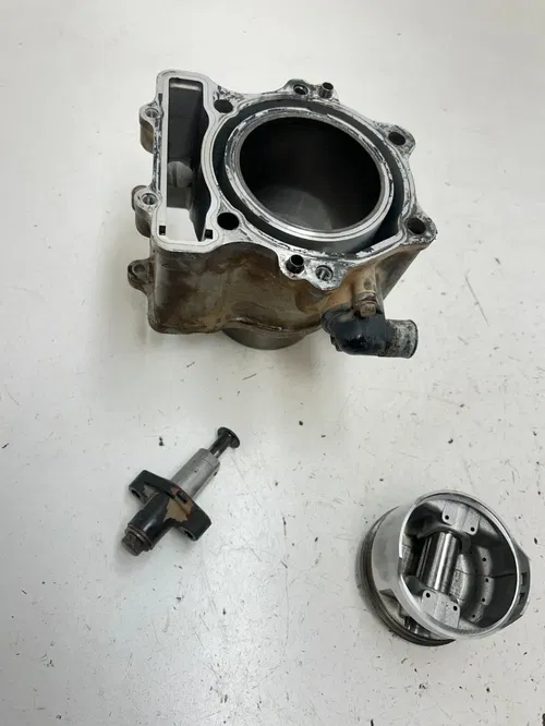 97 1997 Kawasaki Prairie 400 KVF400a 4x4 OEM Engine Cylinder Piston Jug Sleeve
