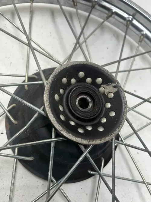 86 1986 Honda XR80R Xr 80 R OEM Front Wheel Rim Hub 16 X 1.4 STRAIGHT READ DESCR
