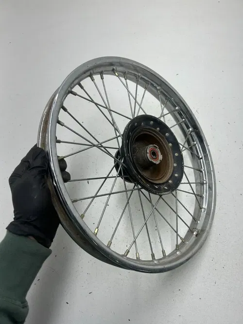 86 1986 Honda XR80R Xr 80 R OEM Front Wheel Rim Hub 16 X 1.4 STRAIGHT READ DESCR