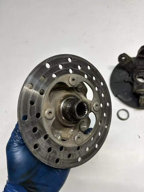 05 2005 Honda Foreman TRX 500 FGA 500fga LOT Front Left Hub Spindle Knuckle Nut