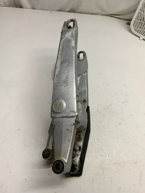 2001 01 YAMAHA YZ250F yz 250 f Swingarm Swing Arm Linkage Dog Bone READ DESCRIP