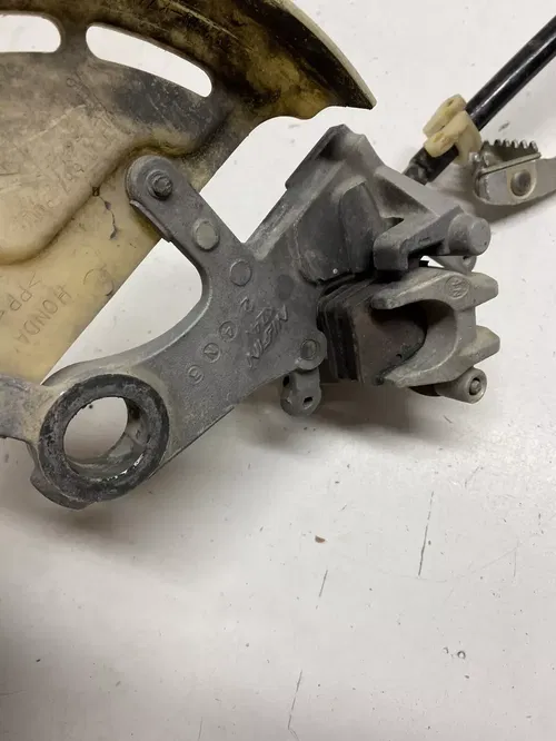 2005 05 Honda CRF250R crf250r GOOD Rear Back Brake Caliper Master Line Free Ship