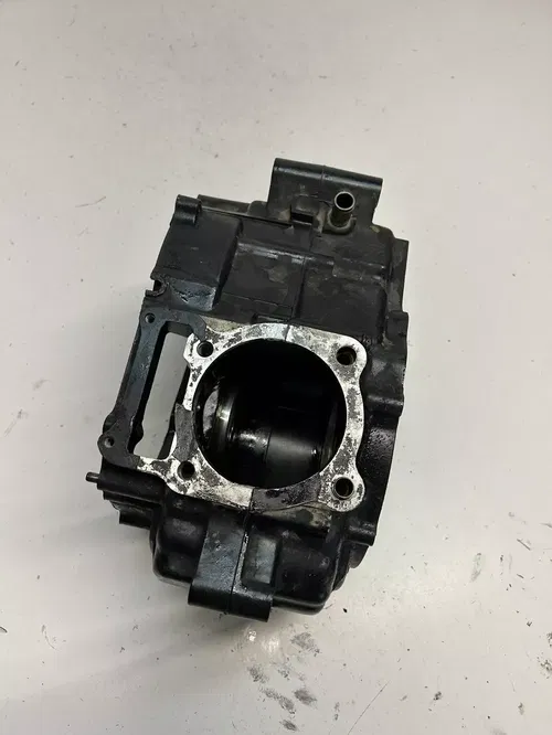 84 1984 HONDA XR350R xr 350 r OEM Crankcase Cases Case Engine Motor READ DESCRIP