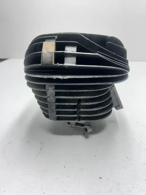 1977 77 Yamaha IT250 it 250 D OEM Cylinder Head Jug Sleeve Cap Dome READ DESC