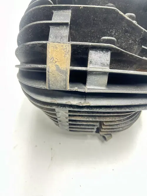 1977 77 Yamaha IT250 it 250 D OEM Cylinder Head Jug Sleeve Cap Dome READ DESC