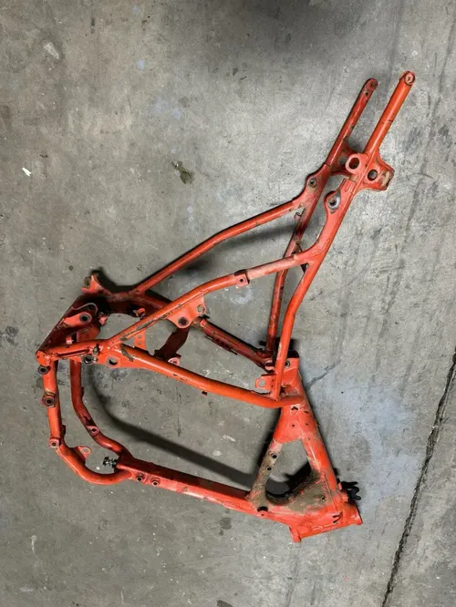 85 1985 Honda XR350R xr 350 r OEM Main Frame Body Assembly Chassis READ DESCRIPT