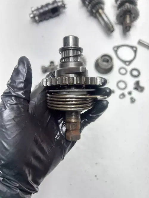 1977 77 Yamaha IT250 it 250 D OEM Trans Transmission Gear Shaft Fork Drum Fork