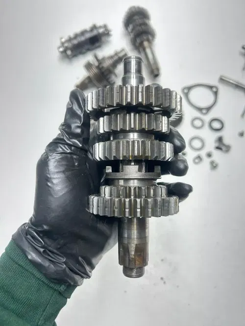 1977 77 Yamaha IT250 it 250 D OEM Trans Transmission Gear Shaft Fork Drum Fork