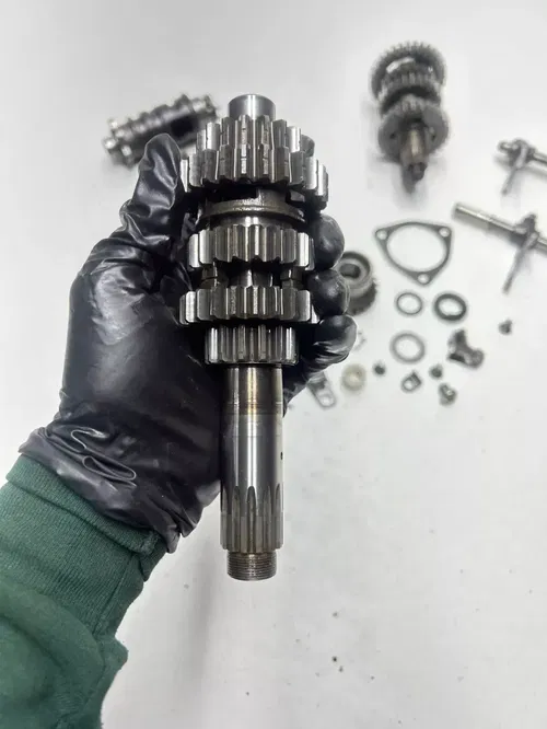 1977 77 Yamaha IT250 it 250 D OEM Trans Transmission Gear Shaft Fork Drum Fork