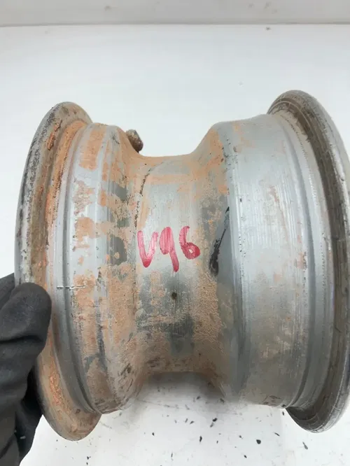 1995 95 Kawasaki Bayou KLF 220 2x4 OEM STRAIGHT Front Wheel Rim 9 X 6 READ