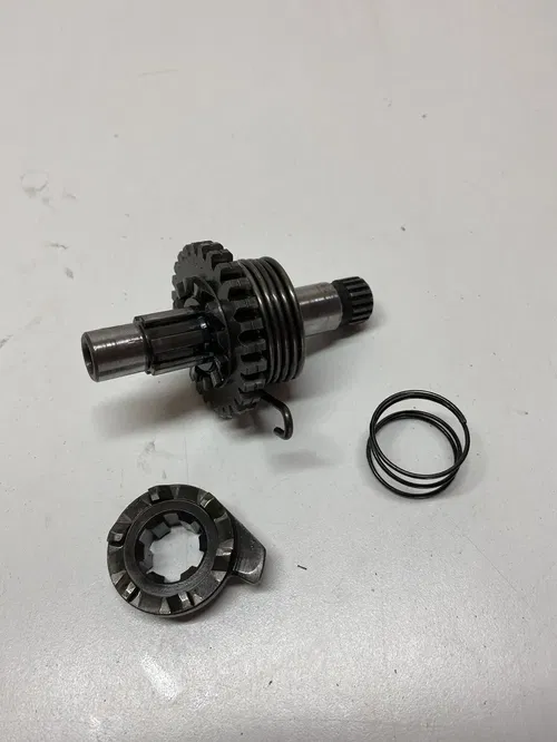 1986 86 Suzuki LT250R Quadracer 250 GOOD OEM kickstart Gear Assembly Kick Start