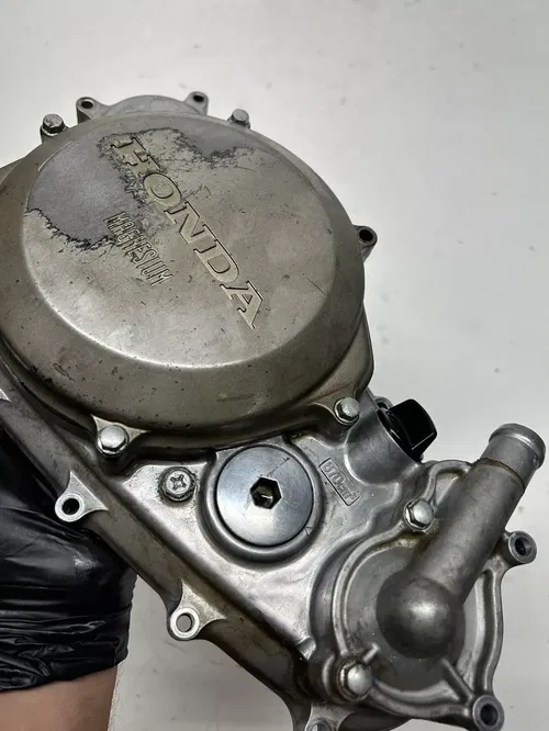 2002 02 Honda CRF450R Crf 450 r OEM LOT GOOD! Clutch Cover Case Water Pump Cap