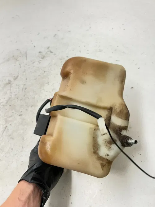 04 2004 Polaris Trailblazer 250 2x4 OEM Oil Tank Reservoir Bottle Lid Cap