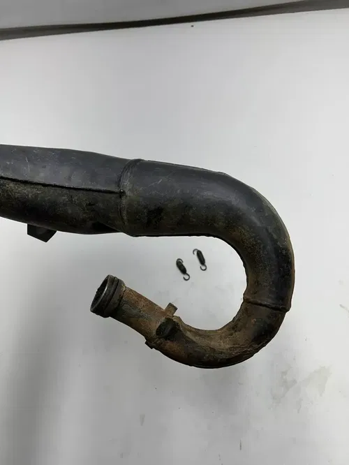 06 2006 Suzuki rm85 RM 85 OEM LOT Exhaust Header Pipe Springs DECENT SHAPE!