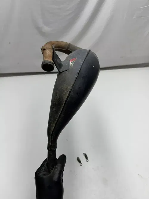 06 2006 Suzuki rm85 RM 85 OEM LOT Exhaust Header Pipe Springs DECENT SHAPE!