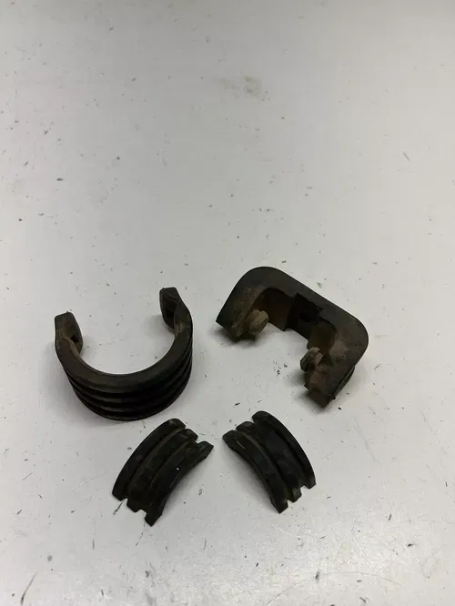 2005 05 Yamaha YZ450F Yz 450 f OEM LOT Gas Tank Rubber Mount Support Free Ship