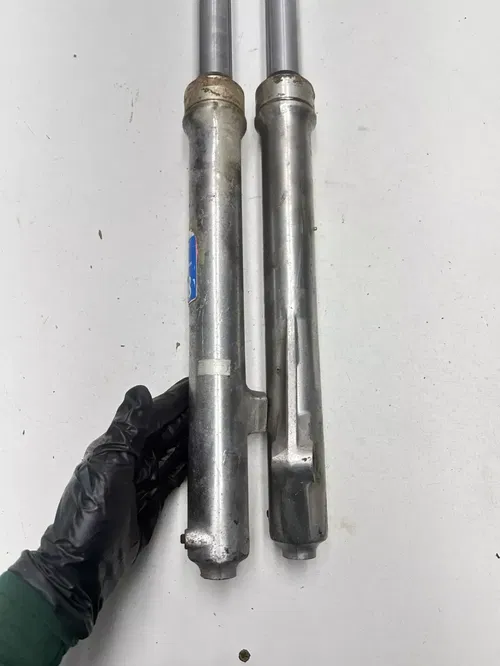 1977 77 Yamaha IT250 it 250 D OEM FOR PARTS! Fork Forks Suspension Tube L R
