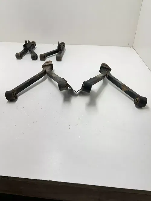 1999 99 Arctic Cat 300 4x4 OEM  Left Right Front A Arms Knuckle Hub Steering
