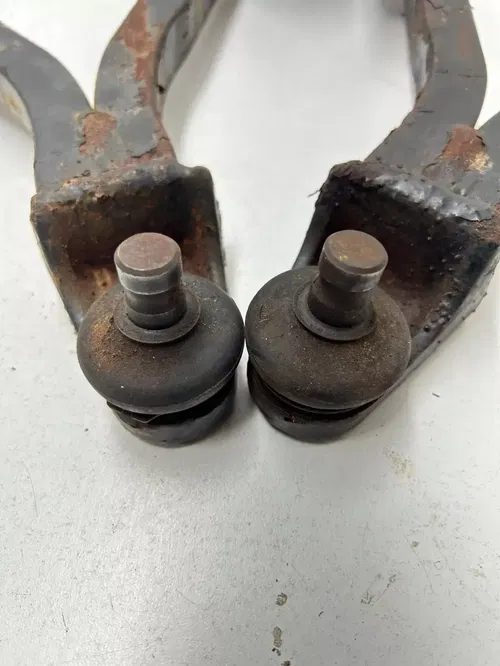 1999 99 Arctic Cat 300 4x4 OEM  Left Right Front A Arms Knuckle Hub Steering