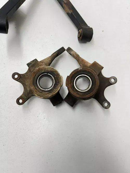 1999 99 Arctic Cat 300 4x4 OEM  Left Right Front A Arms Knuckle Hub Steering