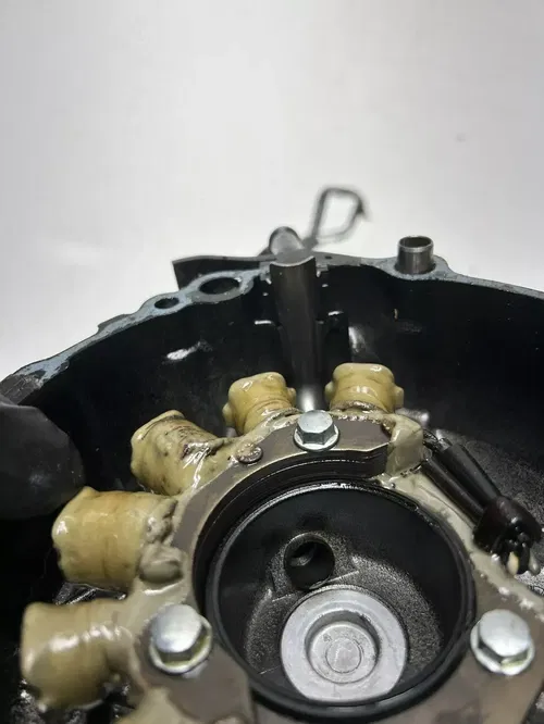 85 1985 Honda XR350R xr 350 r OEM GOOD! Stator Ignition Case Cover Cap