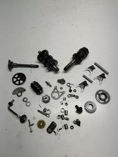 2002 02 Honda CRF450R Crf 450 r OEM GOOD Trans Transmission Gear Shaft Fork Drum