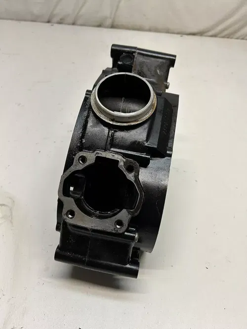 2001 01 Kawasaki KE100 ke 100 NICE! Engine Crankcase Cases Case Motor Free Ship