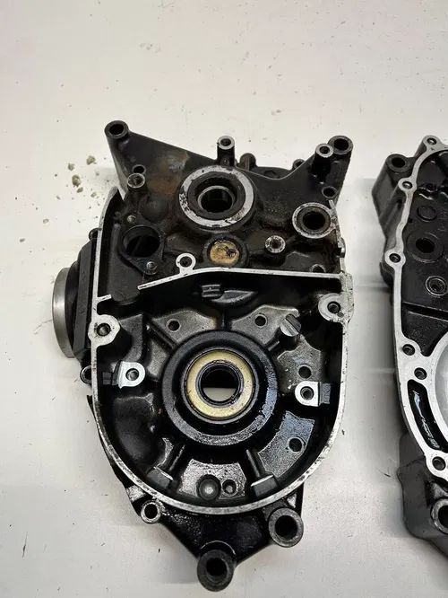 2001 01 Kawasaki KE100 ke 100 NICE! Engine Crankcase Cases Case Motor Free Ship