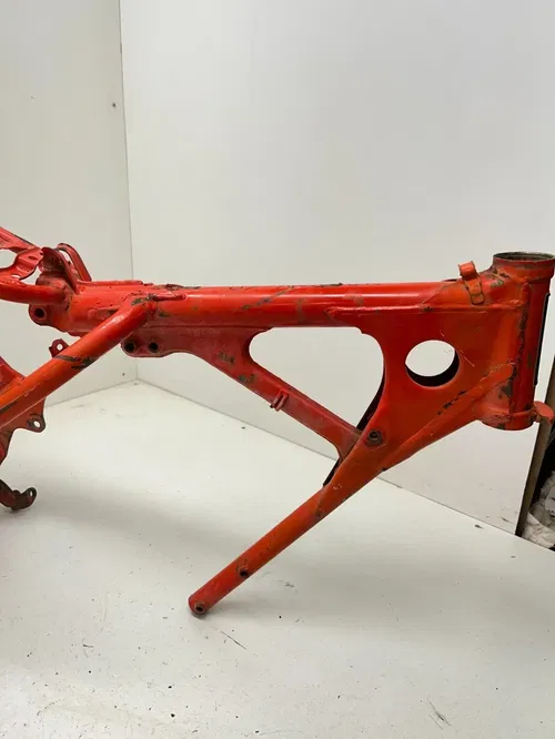 1983 83 HONDA XR200R xr 200 r OEM  Main Frame Body Assembly Chassis BOS! READ